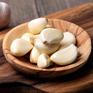 Avtomatski stroj za pakiranje česna (predhodno izdelana vrečka)